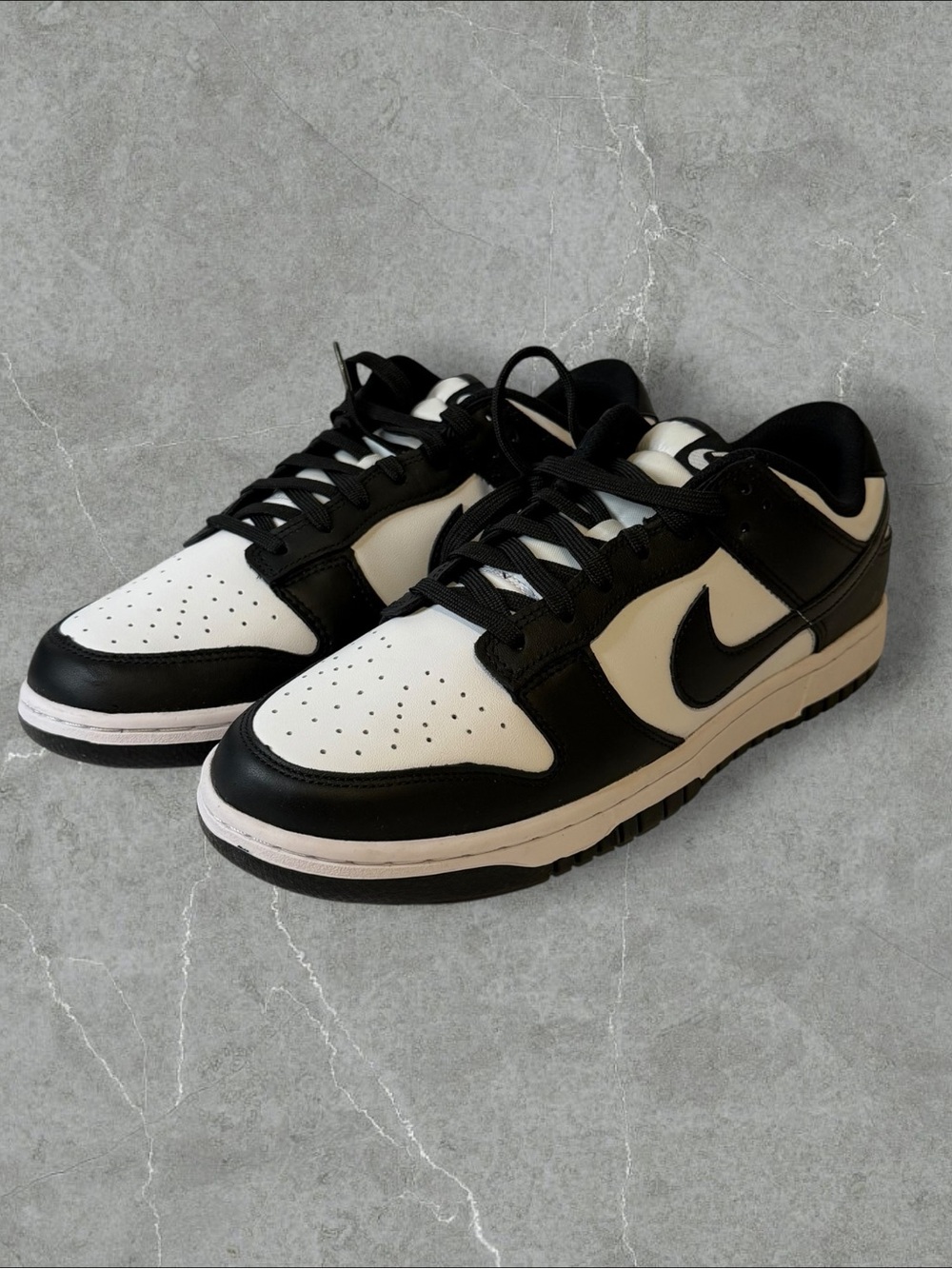 Nike Dunk low Panda size 11.5W/10M